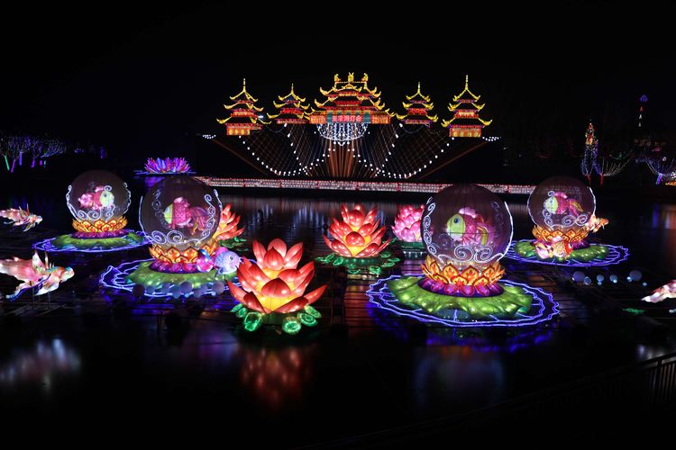 ���ư���